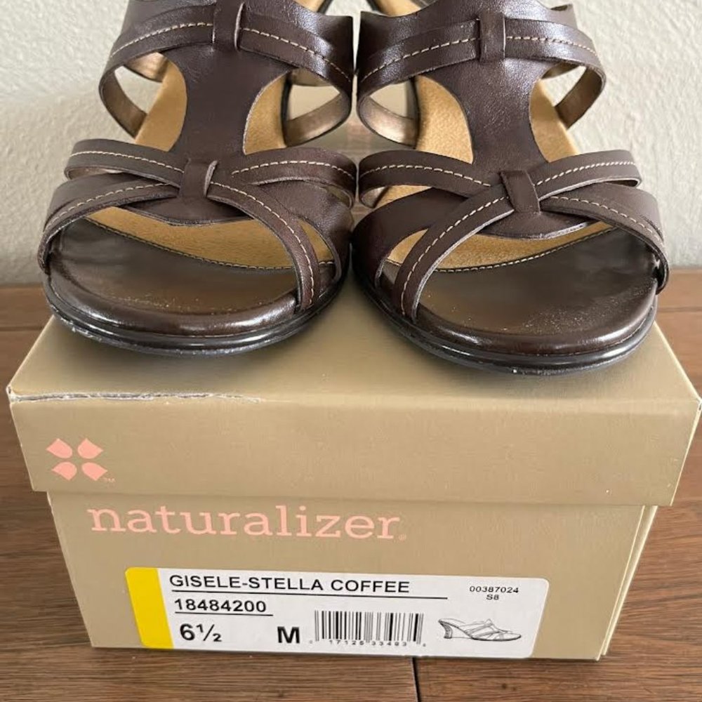 Naturalizer sandals, size 6.5, brown